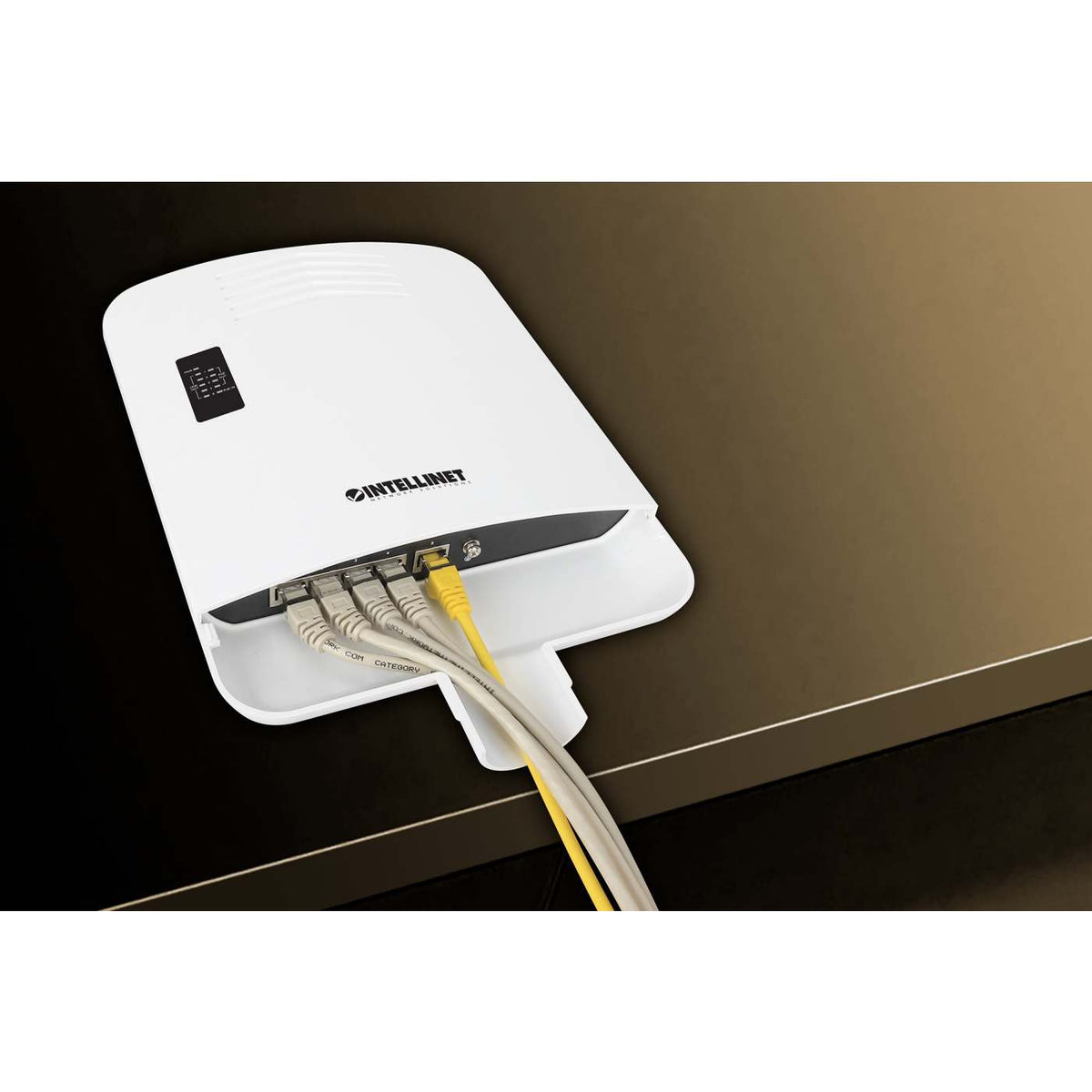 Switch PoE+ de 5 puertos Gigabit para exteriores, puerto de alimentación por PoE y 4 puertos de paso PoE+ Image 10